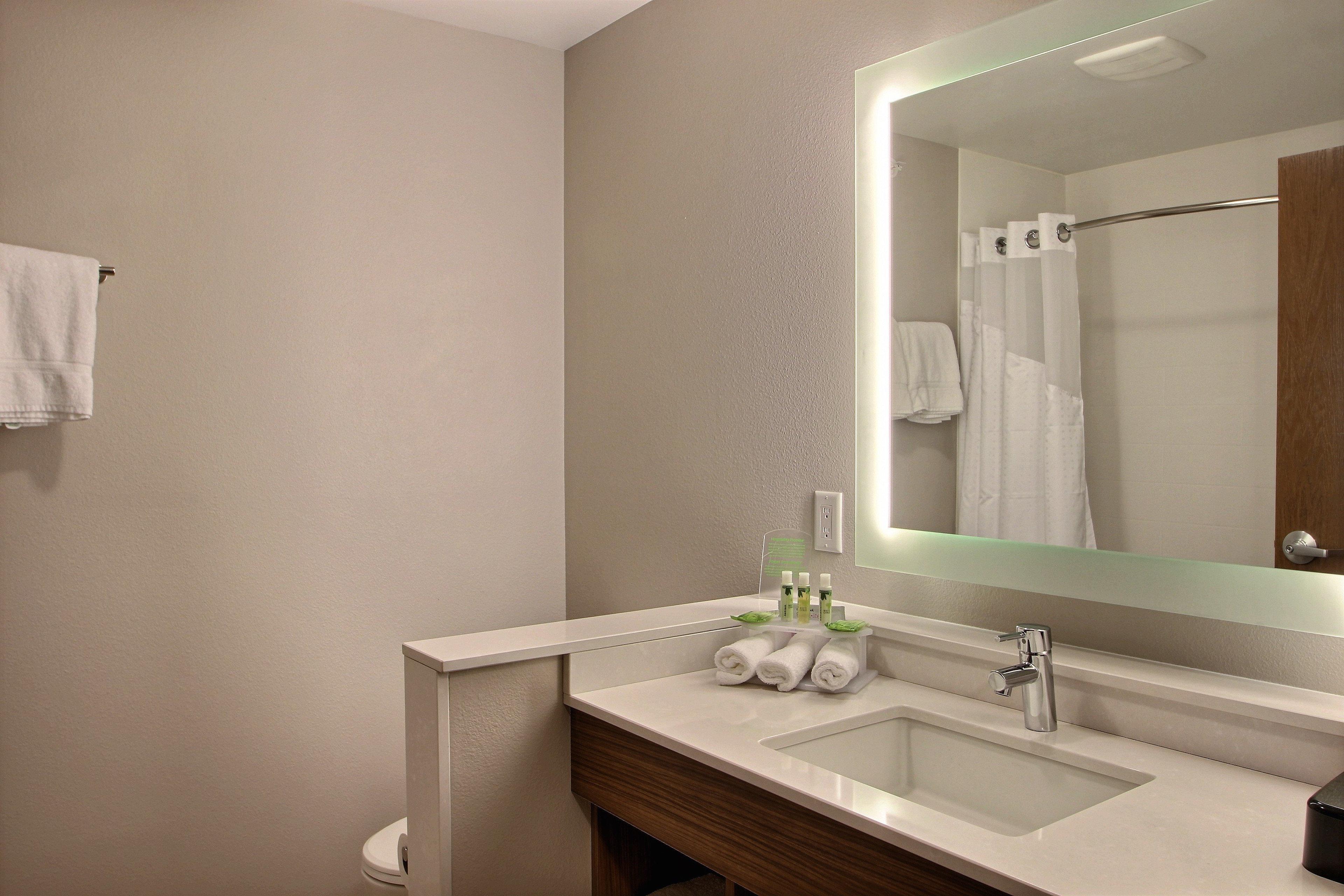 Holiday Inn Express & Suites Fond Du Lac By Ihg Zewnętrze zdjęcie