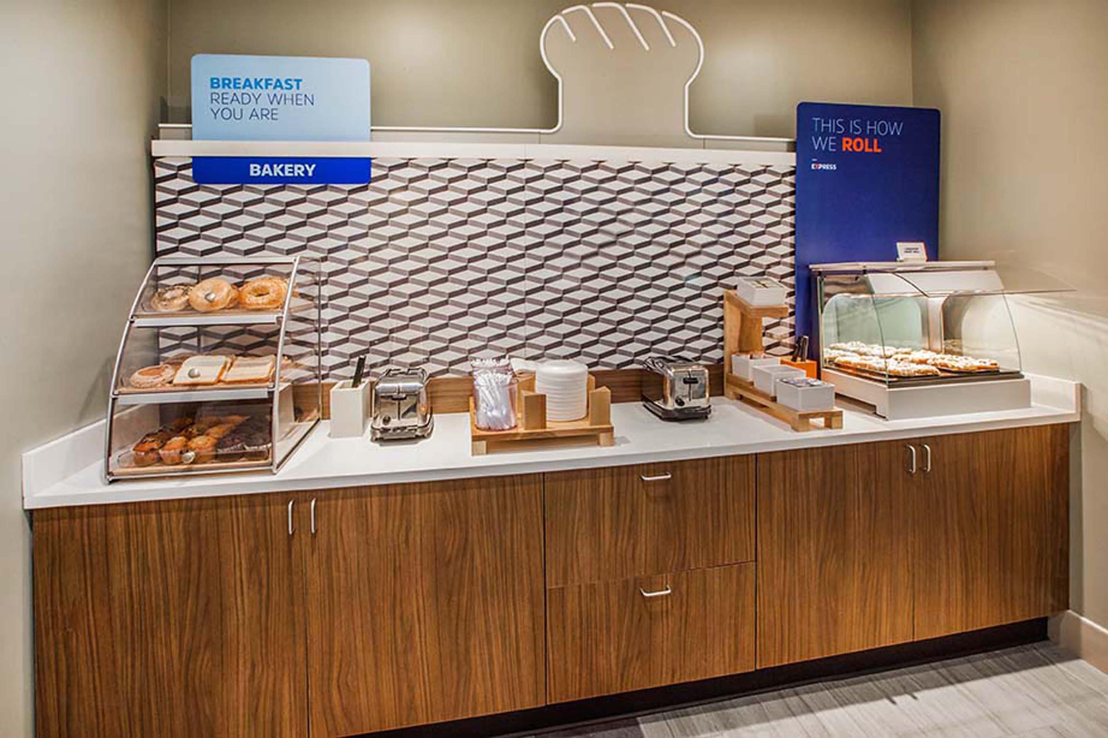 Holiday Inn Express & Suites Fond Du Lac By Ihg Zewnętrze zdjęcie