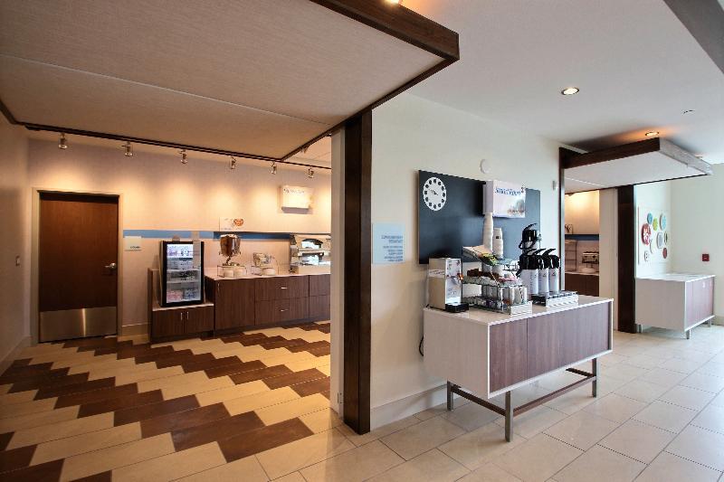 Holiday Inn Express & Suites Fond Du Lac By Ihg Zewnętrze zdjęcie